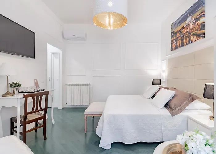 Glint House Sapienza 4*